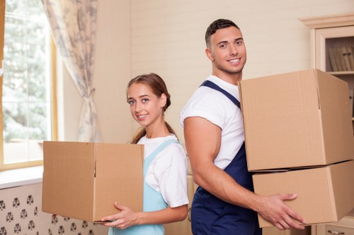 Local packing service support for a smooth Northockendon move
